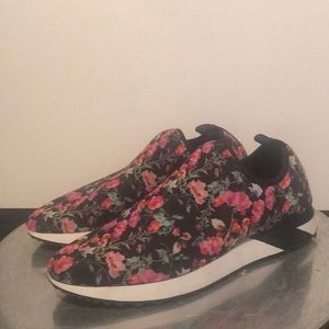 Steve madden sneakers